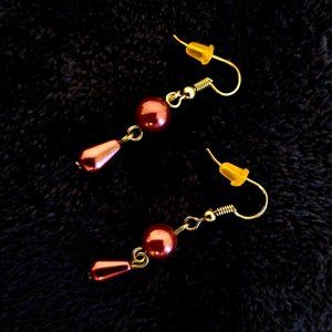 Paparazzi-style Purple Dangly Earrings